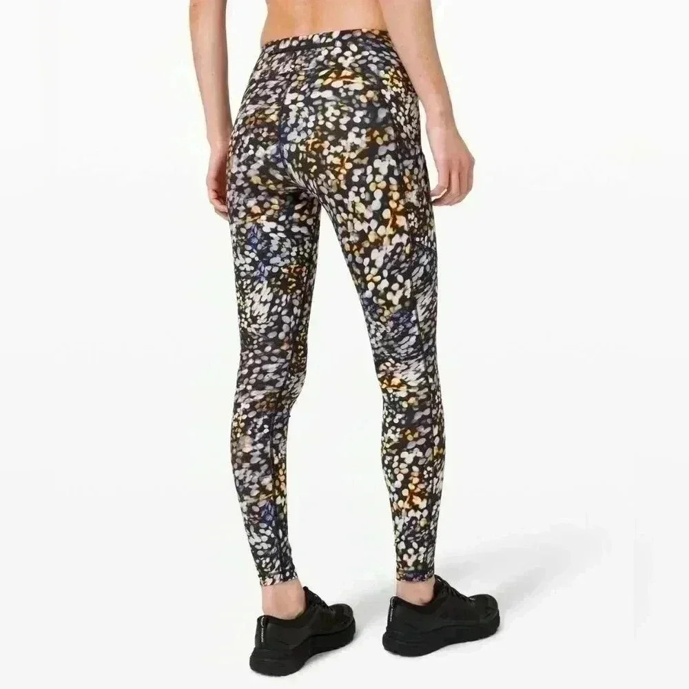 LULULEMON Legging Speed Up model size 2 in great used condition! Full lenght